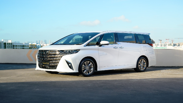Toyota Alphard: Simbol Kemewahan dan Kenyamanan