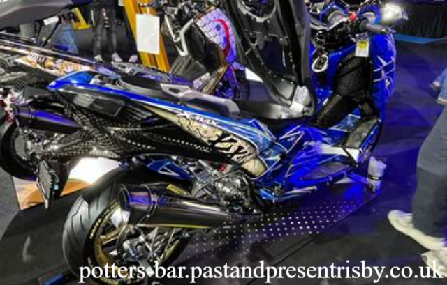 Modifikasi XMax Hedon Medan, Emblem Pakai Emas